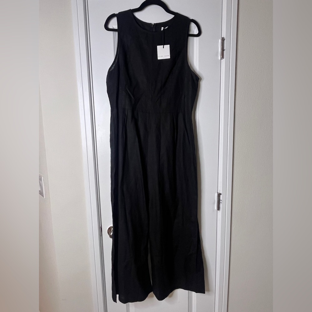 Slideshow ✨new✨ halter top wide leg pant linen suit in black